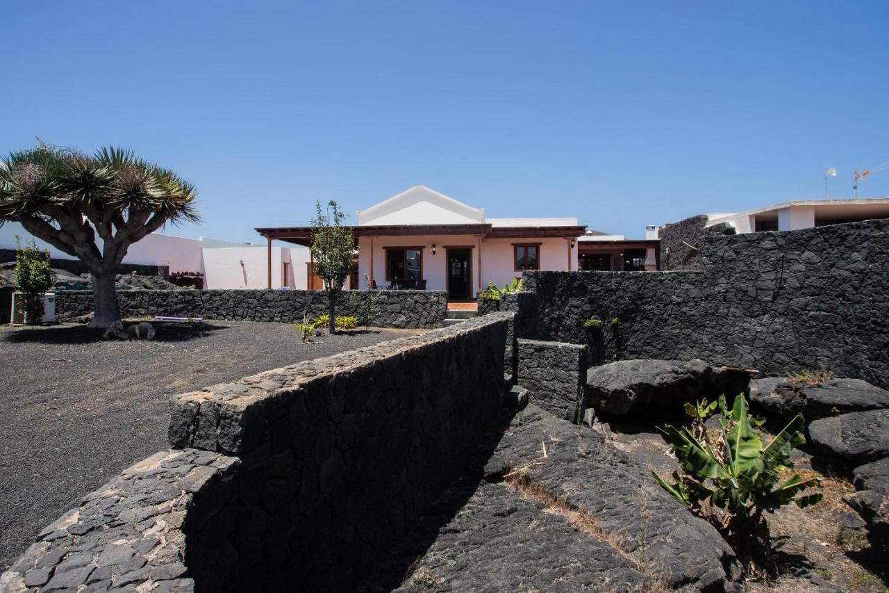 Casa Lola Lanzarote Piscina Climatizada Y Wifi Free Vila San Bartolomé Exterior foto